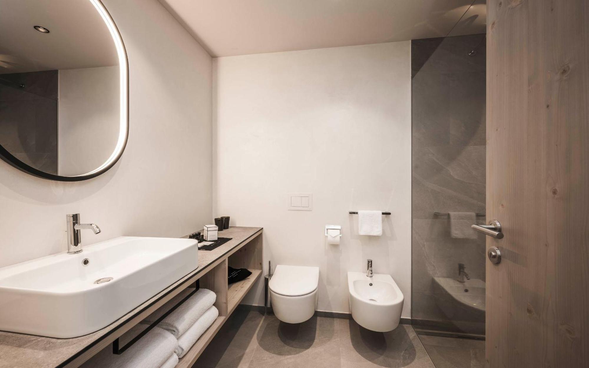 Hofergut Suites & Apartments Рисконе Экстерьер фото